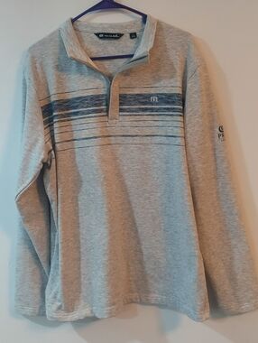 Travis Mathew 1/4 Zip Pullover Size Large